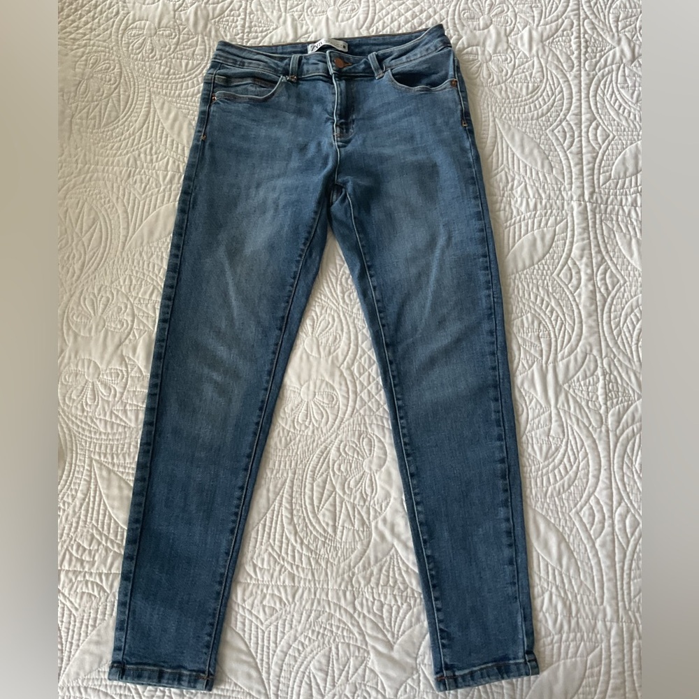 Zara jeans
